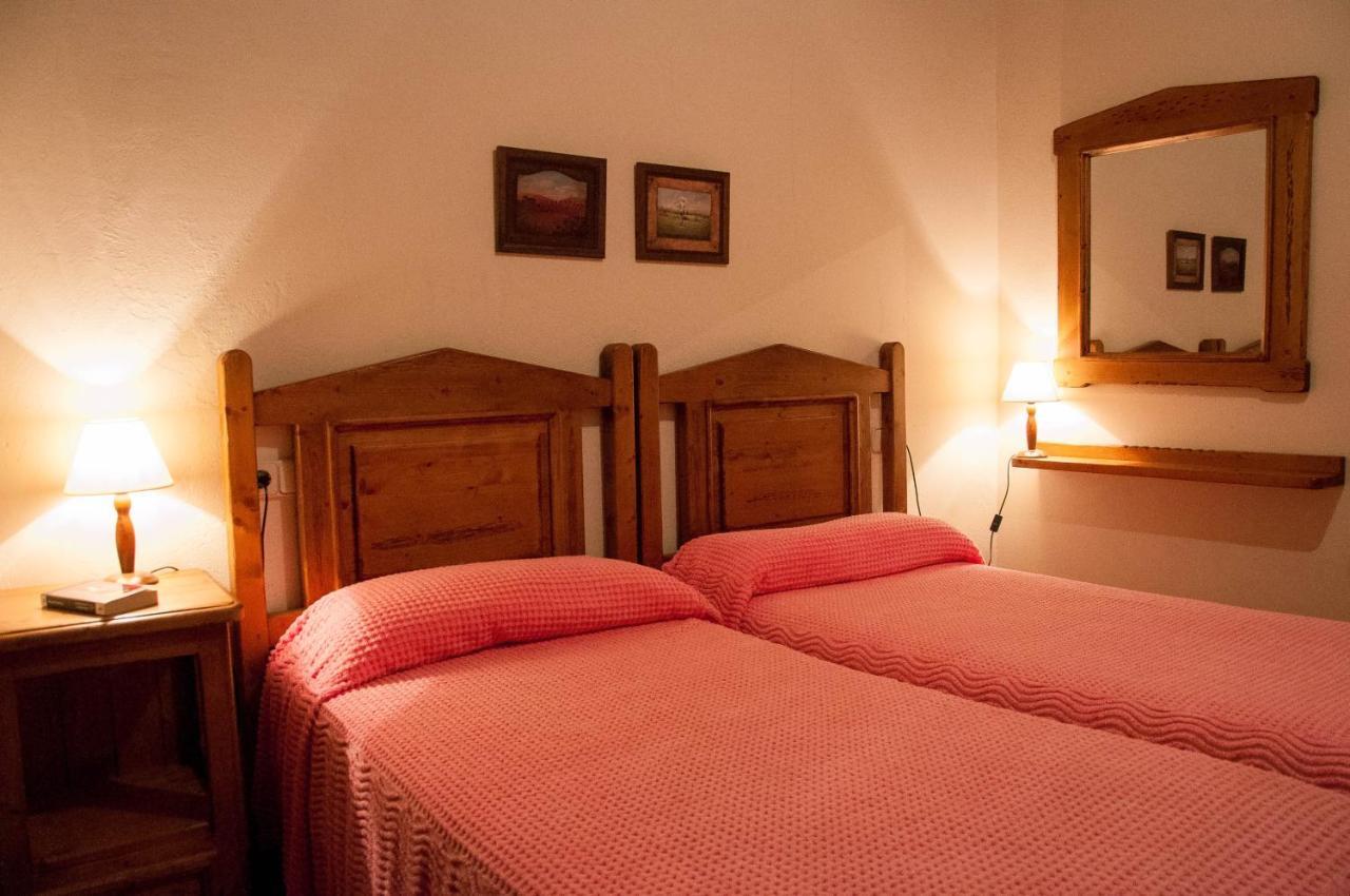 Sisquet Apartaments Erill la Vall Bagian luar foto
